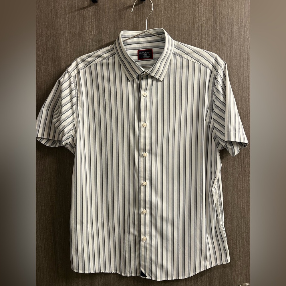 UNTUCKit Men's Performance Bauman Short Sleeve Shirt Large Slim Fit